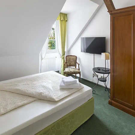 Jagdschloss Spiegelsberge * Halberstadt