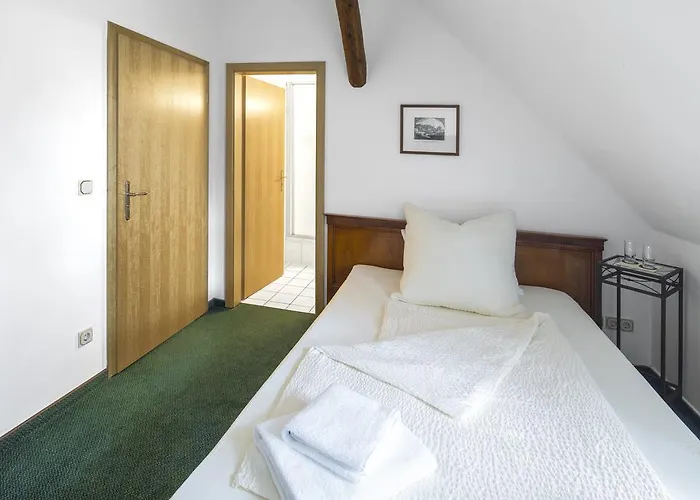 Jagdschloss Spiegelsberge Gasthof *