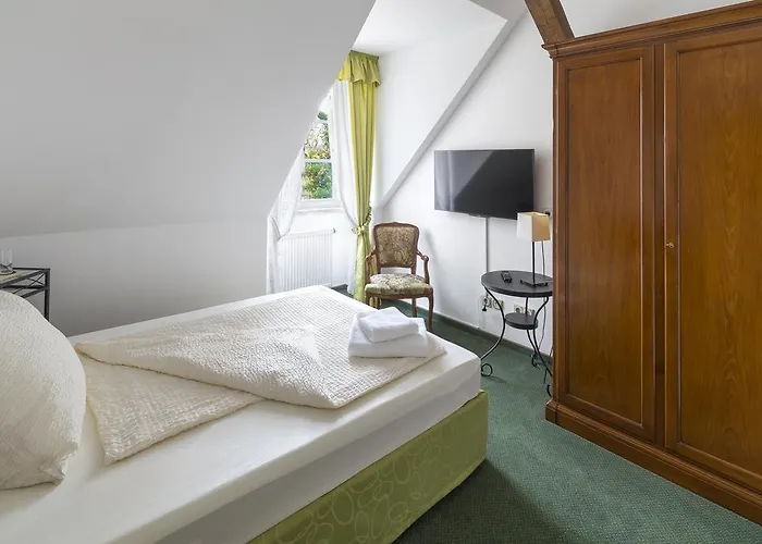 Jagdschloss Spiegelsberge * Halberstadt